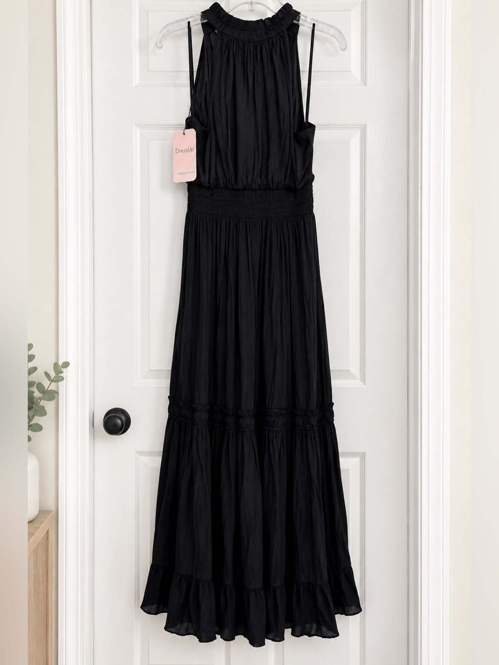 DressUp Elegant Black Maxi Dress